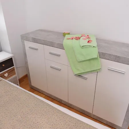 Lejlighed And Grey Novi Sad